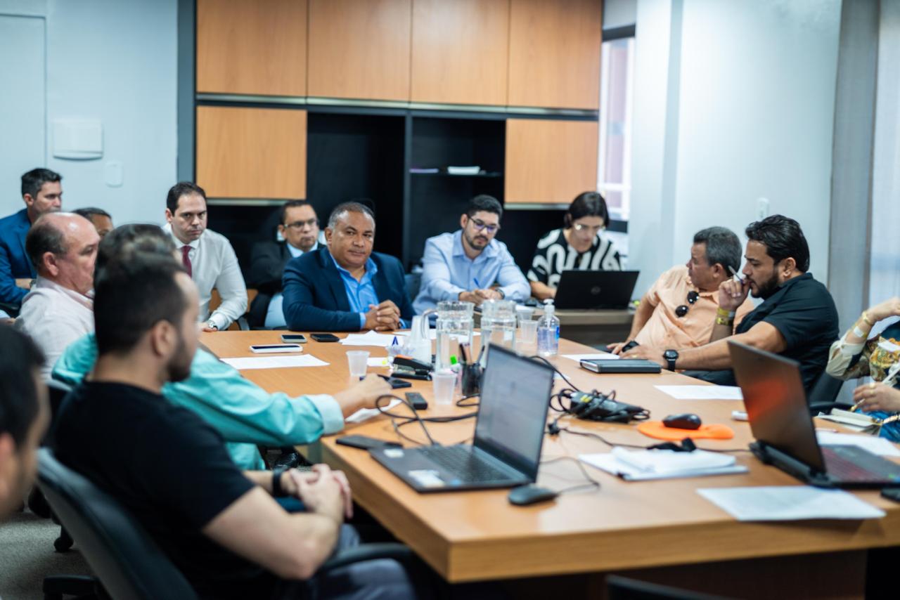 Prefeito Samuel Ribeiro Reforça Compromisso com o Desenvolvimento Regional durante Assembleia d...