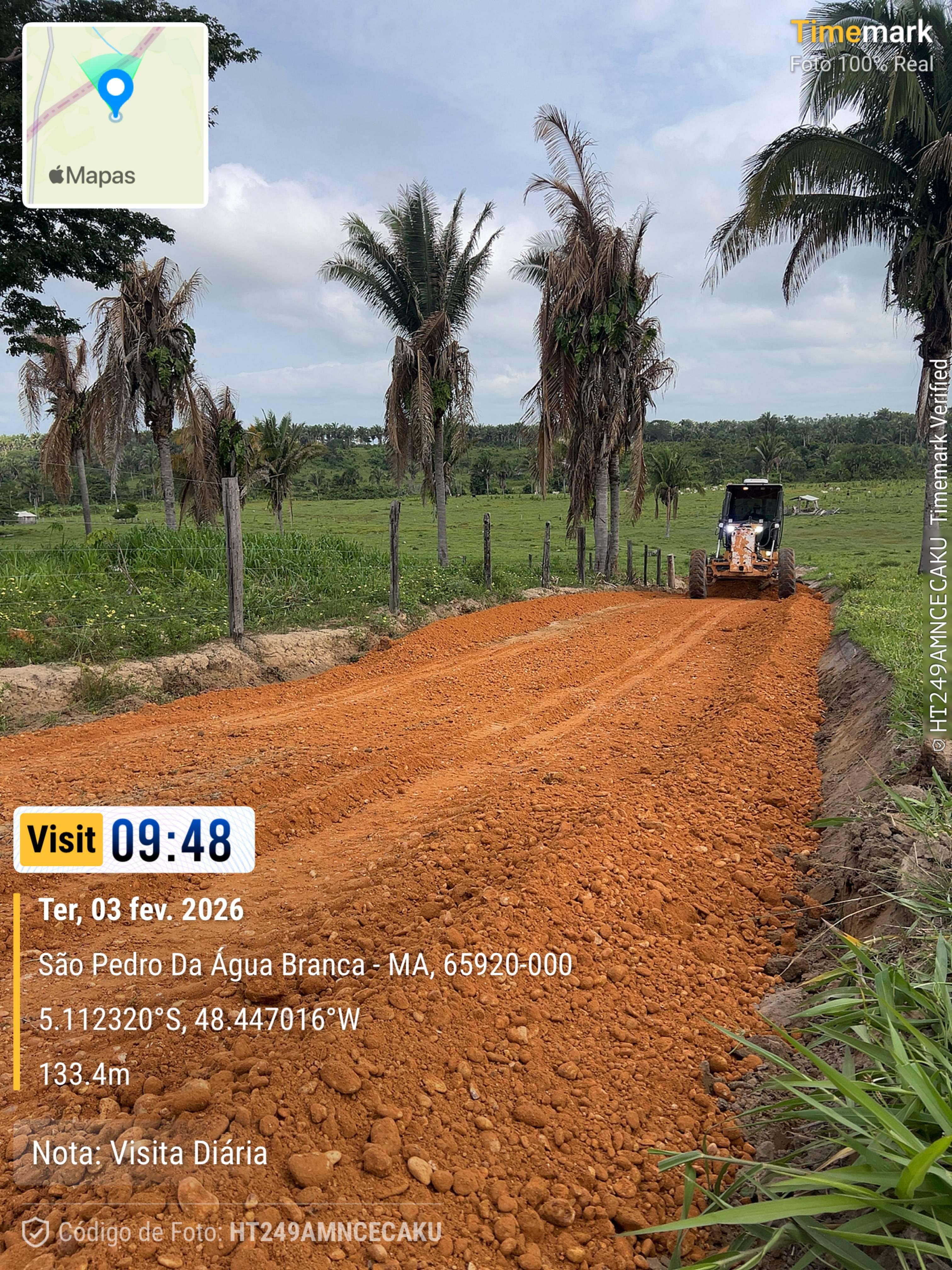 Prefeitura intensifica recuperação de vicinais em toda a zona rural